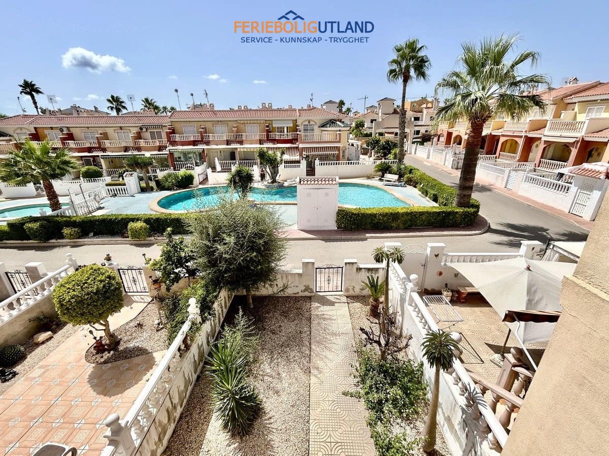 Casa de 3 habitaciones en Ciudad Quesada en venta con piscina garaje - 229.000 € (Ref: 10076971)