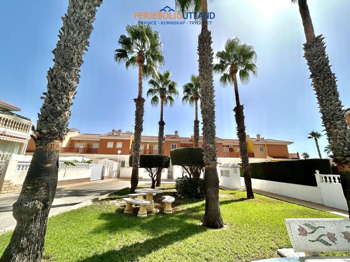 Casa de 3 habitaciones en Ciudad Quesada en venta con piscina garaje - 229.000 € (Ref: 10076971)