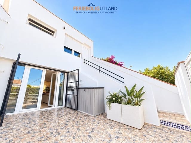 3 bedroom Townhouse for sale in Los Balcones with garage - € 210,000 (Ref: 10076972)