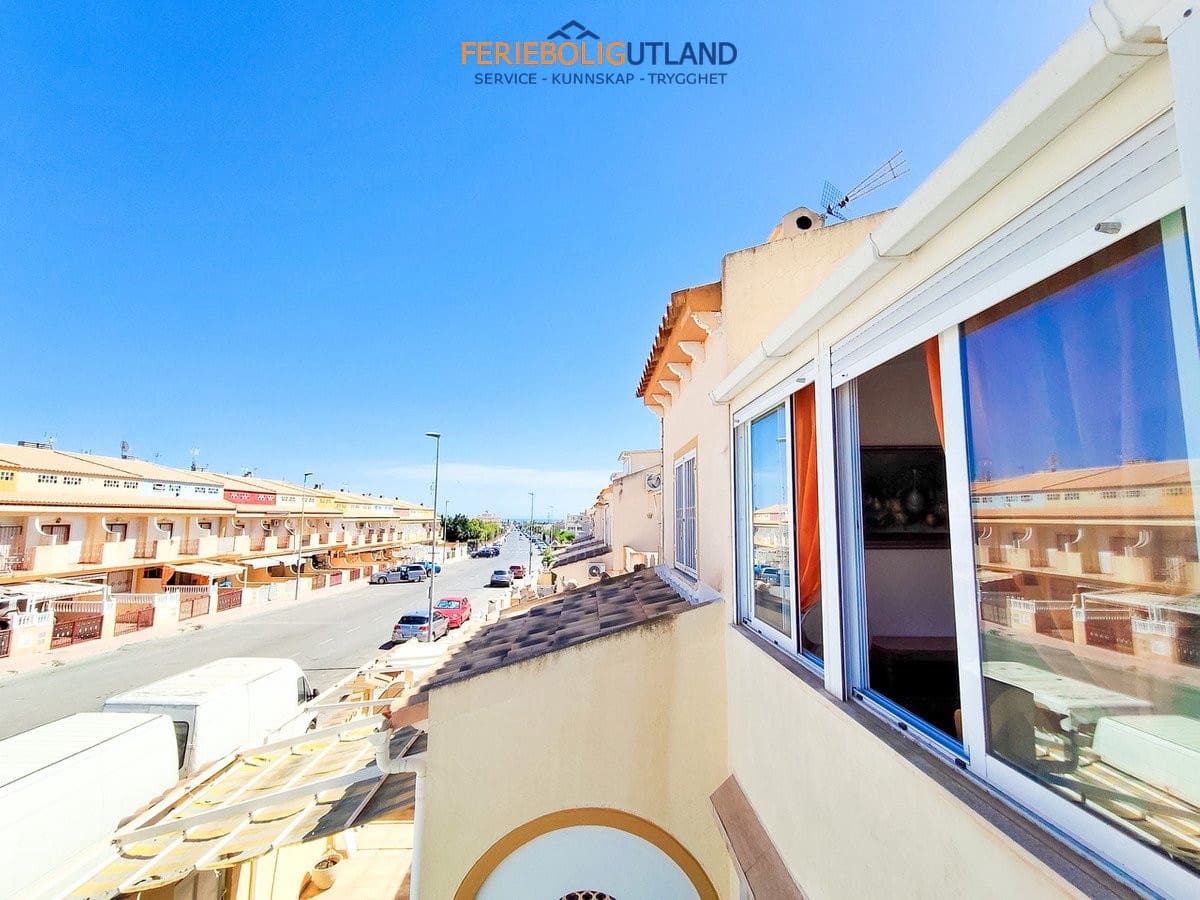 2 quarto Casa em Banda para venda em Playa Flamenca com piscina garagem - 229 900 € (Ref: 10076974)