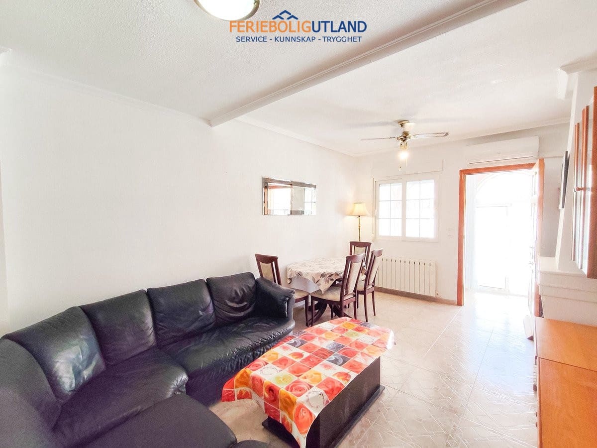 2 quarto Casa em Banda para venda em Playa Flamenca com piscina garagem - 229 900 € (Ref: 10076974)