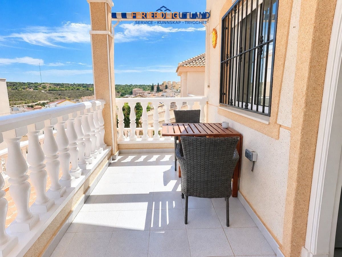3 soverom Villa til salgs i Ciudad Quesada med svømmebasseng - € 295 000 (Ref: 10076975)