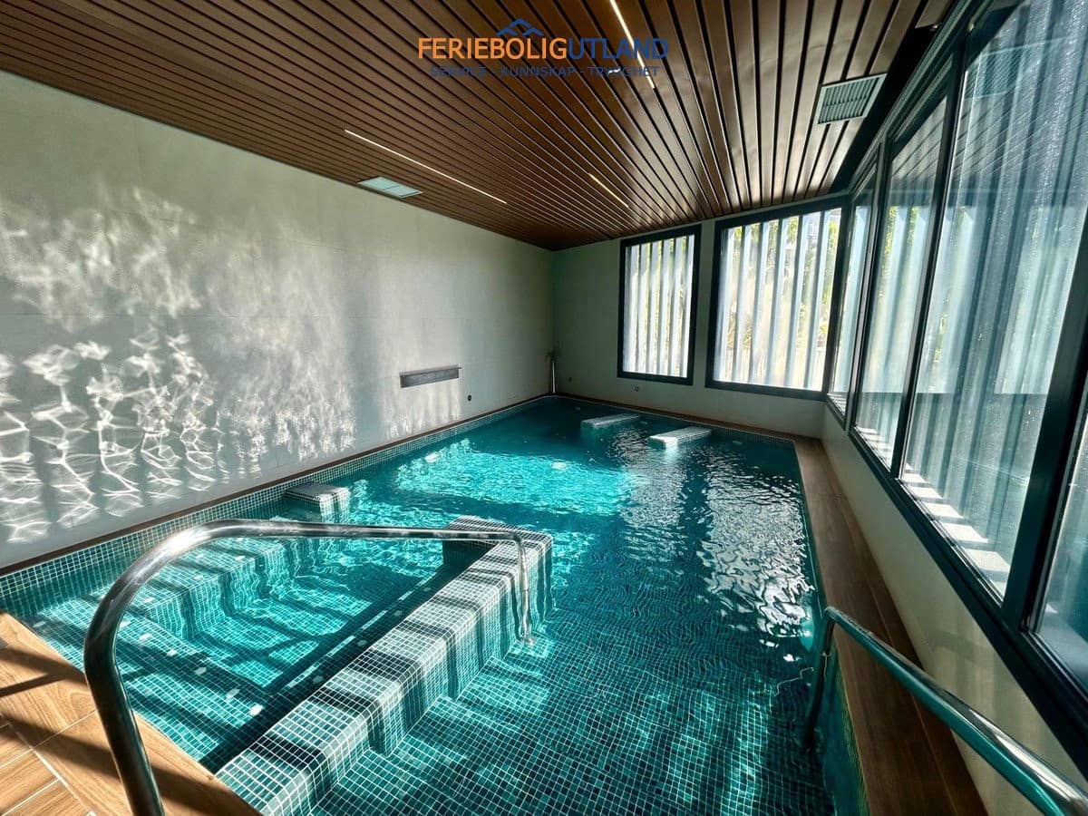 Apartamento de 2 habitaciones en Campoamor en venta con piscina garaje - 379.000 € (Ref: 10076976)