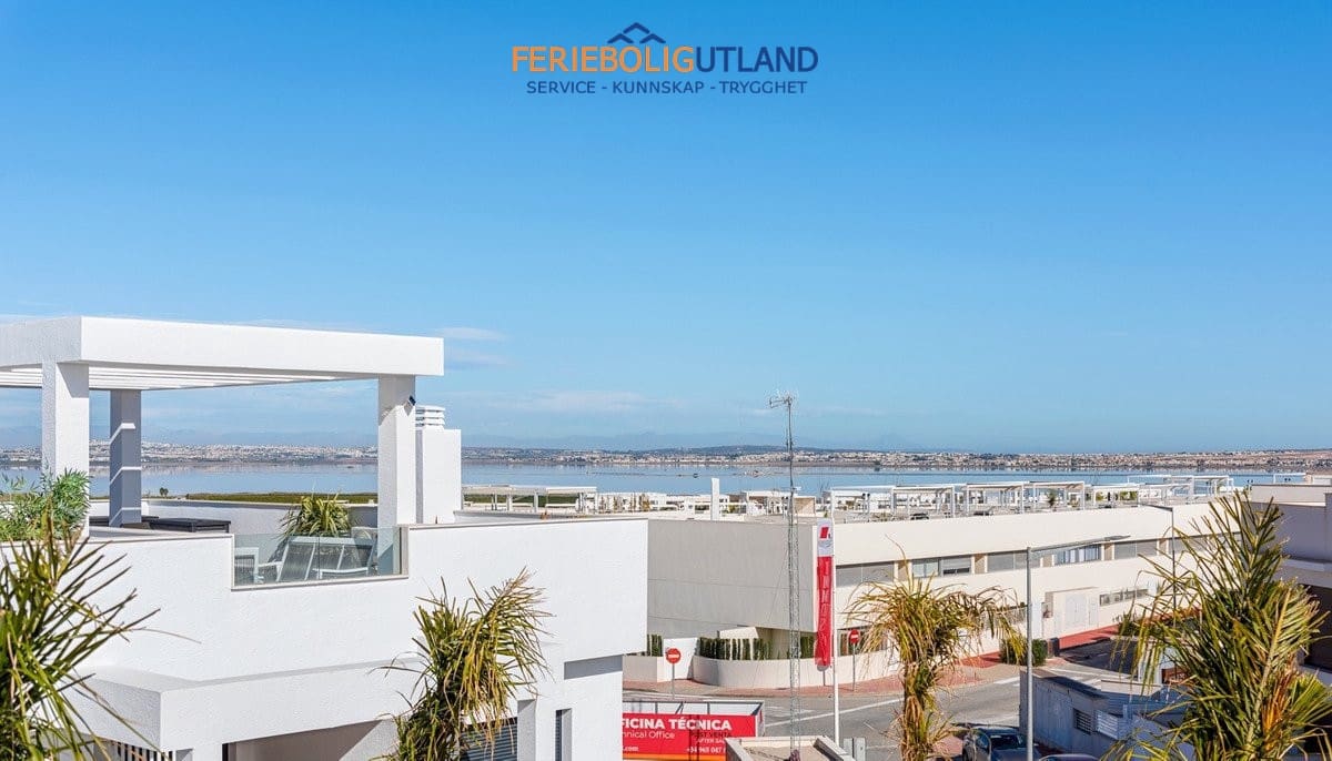 2 Zimmer Penthouse zu verkaufen in Los Balcones mit Pool Garage - 369.000 € (Ref: 10077028)