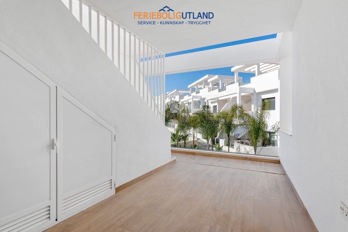 2 Zimmer Penthouse zu verkaufen in Los Balcones mit Pool Garage - 369.000 € (Ref: 10077028)