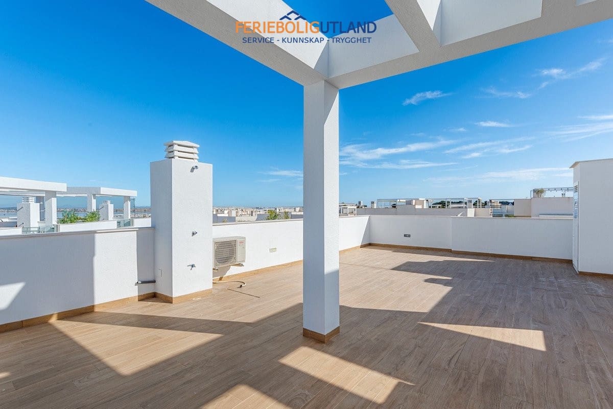 2 Zimmer Penthouse zu verkaufen in Los Balcones mit Pool Garage - 369.000 € (Ref: 10077028)