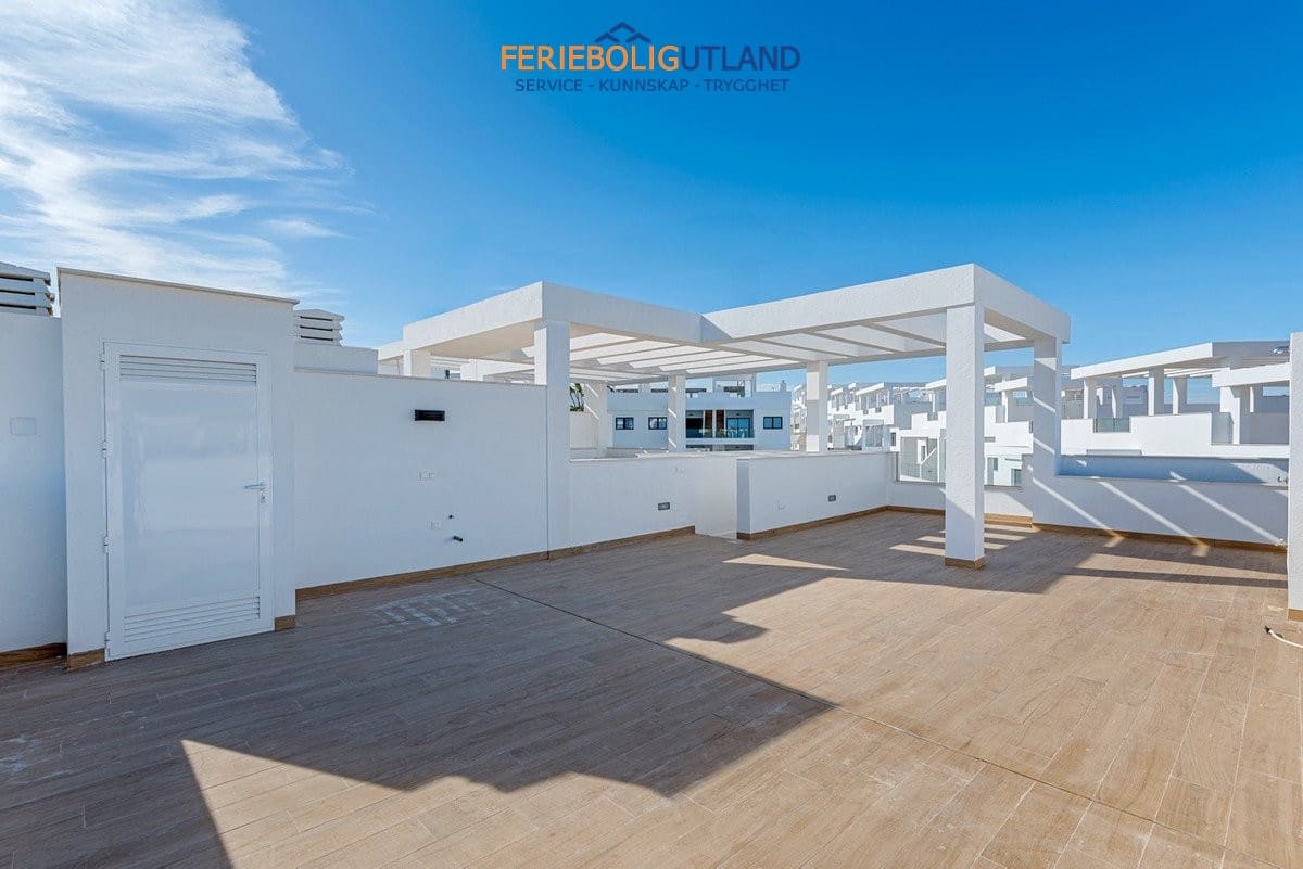 2 Zimmer Penthouse zu verkaufen in Los Balcones mit Pool Garage - 369.000 € (Ref: 10077028)