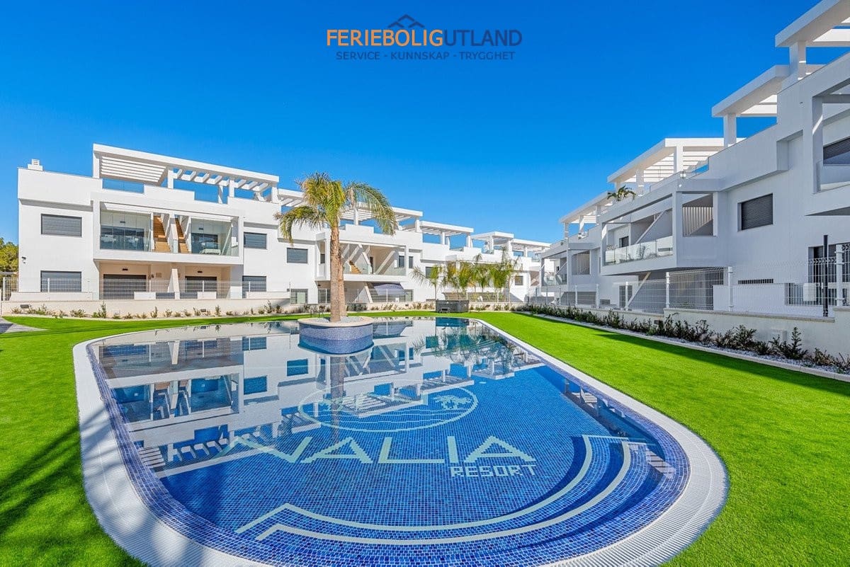 2 Zimmer Penthouse zu verkaufen in Los Balcones mit Pool Garage - 369.000 € (Ref: 10077028)