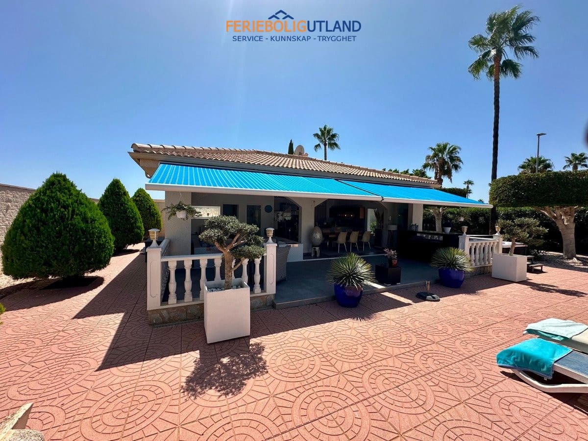 6 Zimmer Villa zu verkaufen in Ciudad Quesada mit Pool Garage - 845.000 € (Ref: 10077030)