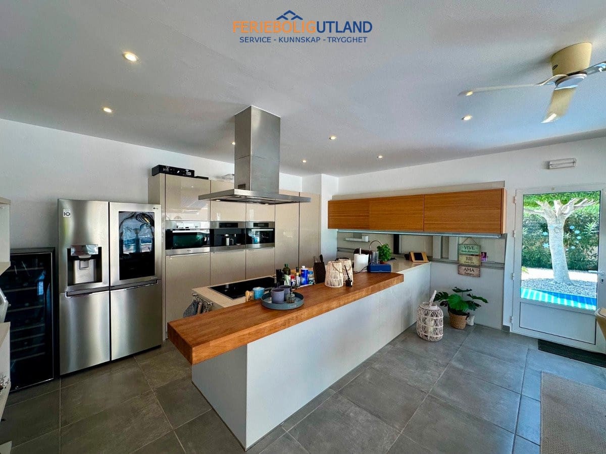 6 Zimmer Villa zu verkaufen in Ciudad Quesada mit Pool Garage - 845.000 € (Ref: 10077030)