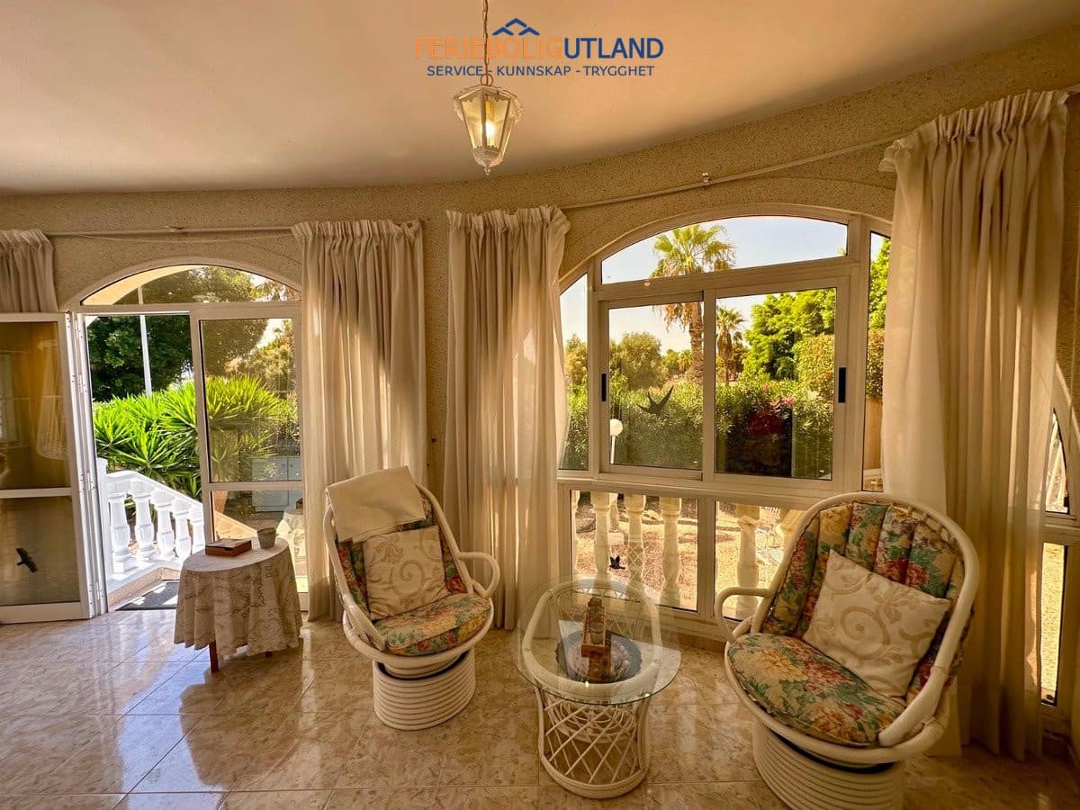 6 Zimmer Villa zu verkaufen in Ciudad Quesada mit Pool Garage - 845.000 € (Ref: 10077030)