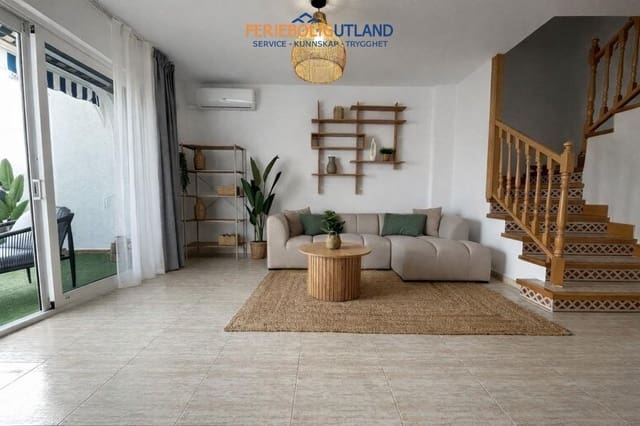 3 soverom Hus til salgs i Campoamor, Orihuela med svømmebasseng - € 375 000 (Ref: 10077033)