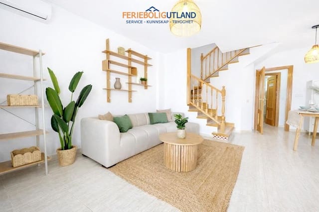 3 soverom Hus til salgs i Campoamor, Orihuela med svømmebasseng - € 375 000 (Ref: 10077033)