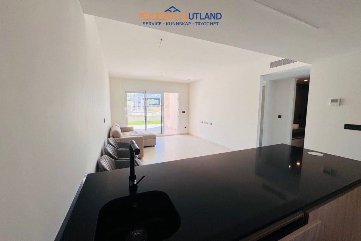2 sovrum Lägenhet till salu i El Raso med pool garage - 295 000 € (Ref: 10077034)