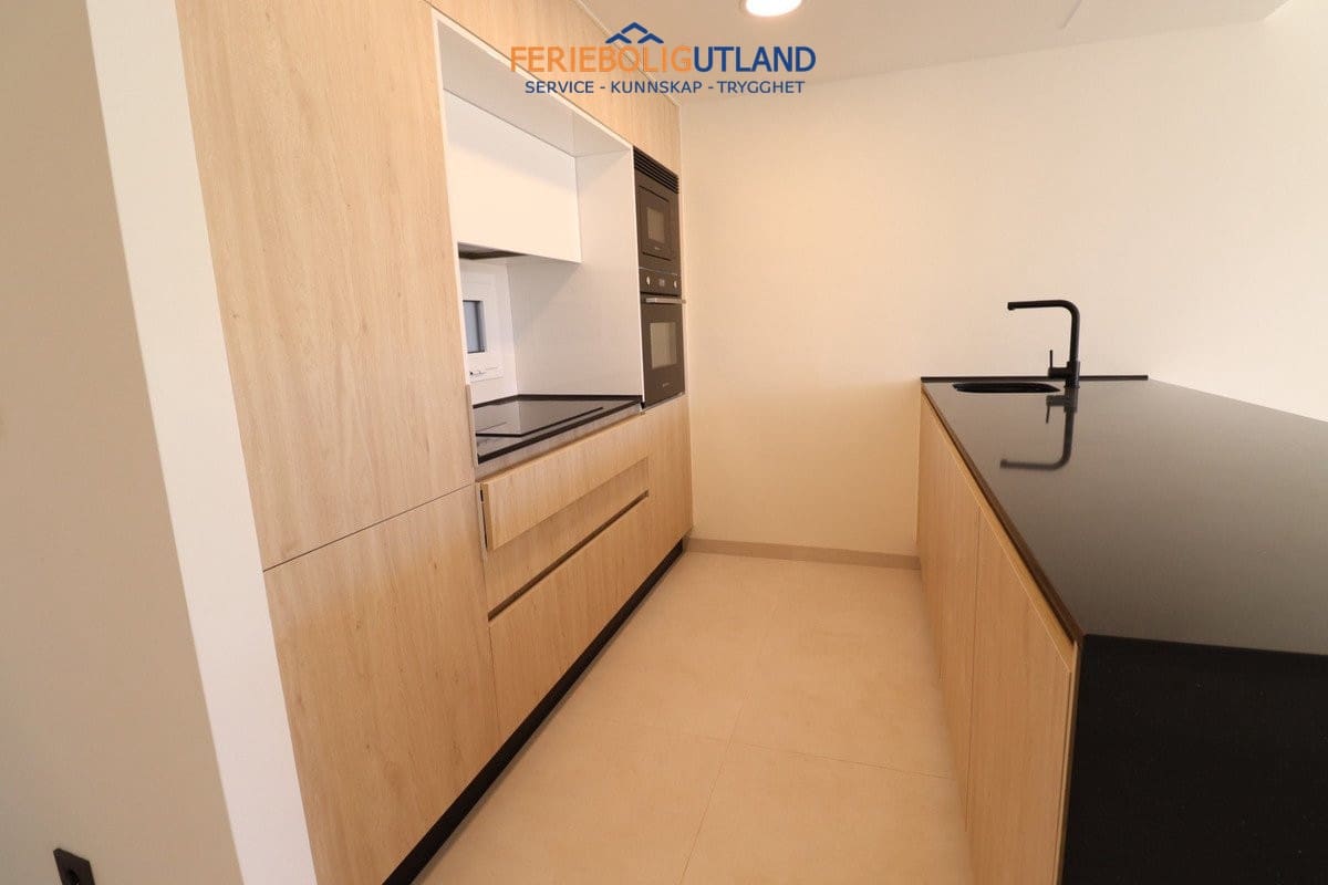 2 sovrum Lägenhet till salu i El Raso med pool garage - 295 000 € (Ref: 10077034)