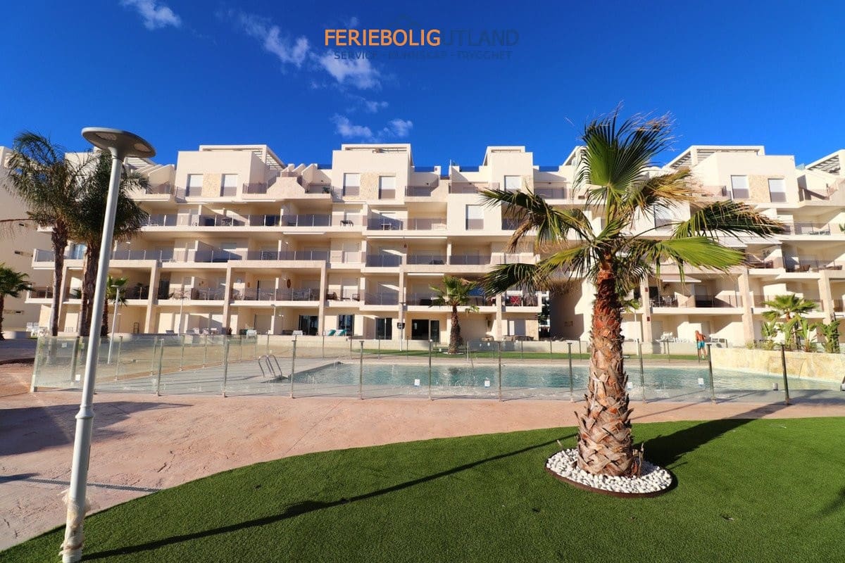 2 sovrum Lägenhet till salu i El Raso med pool garage - 295 000 € (Ref: 10077034)