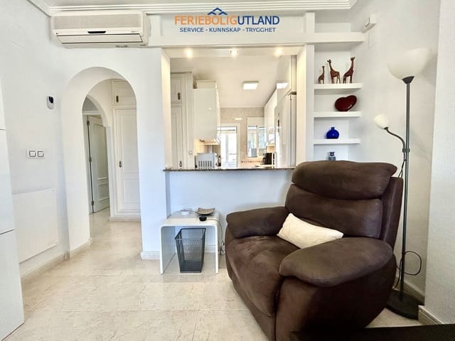 5 makuuhuone Huvila myytävänä paikassa Villamartin, Orihuela mukana uima-altaan 
autotalli - 269 000 € (Ref: 10077035)