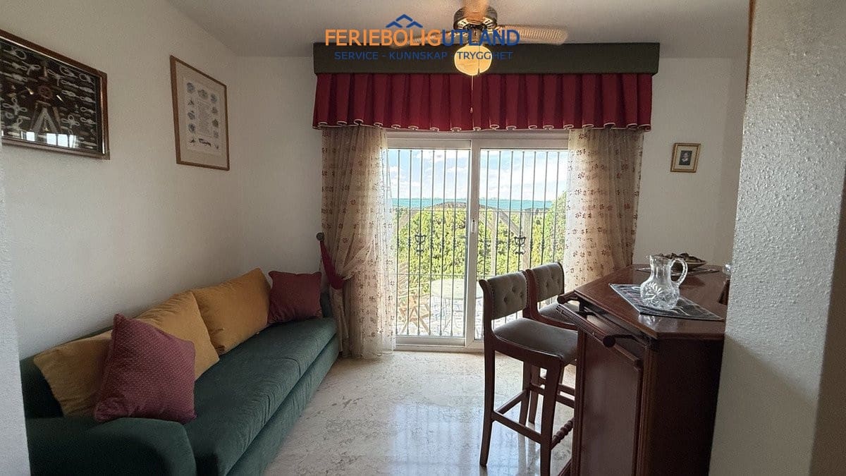 5 sypialnia Willa na sprzedaż w La Zenia z basenem garażem - 635 000 € (Ref: 10077038)