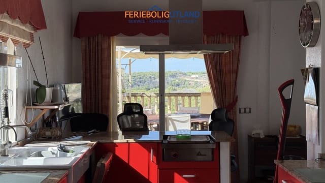5 sypialnia Willa na sprzedaż w La Zenia, Orihuela z basenem garażem - 635 000 € (Ref: 10077038)