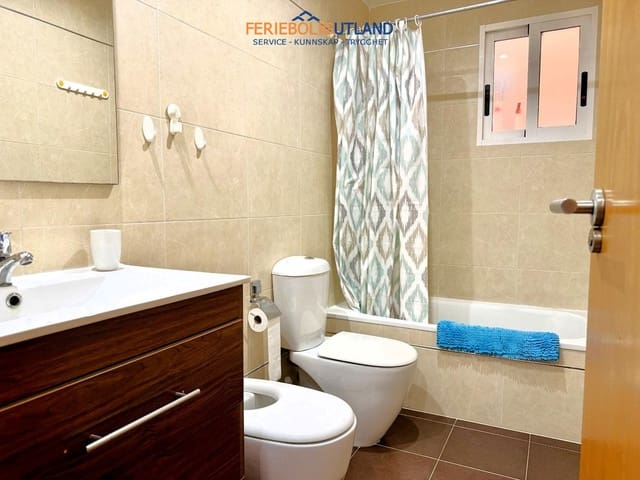 2 soveværelse Lejlighed til salg i Puerto Deportivo, Torrevieja - € 135.000 (Ref: 10078778)