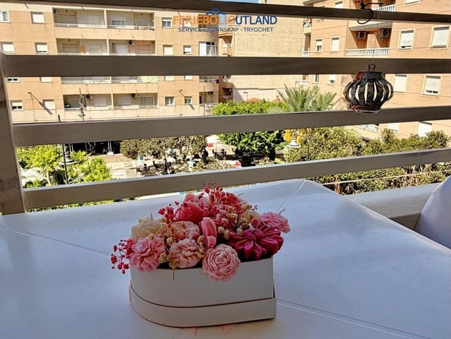 2 soveværelse Lejlighed til salg i Puerto Deportivo, Torrevieja - € 135.000 (Ref: 10078778)