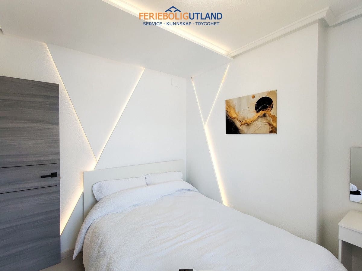 3 quarto Apartamento para venda em Torrevieja com garagem - 185 500 € (Ref: 10078779)