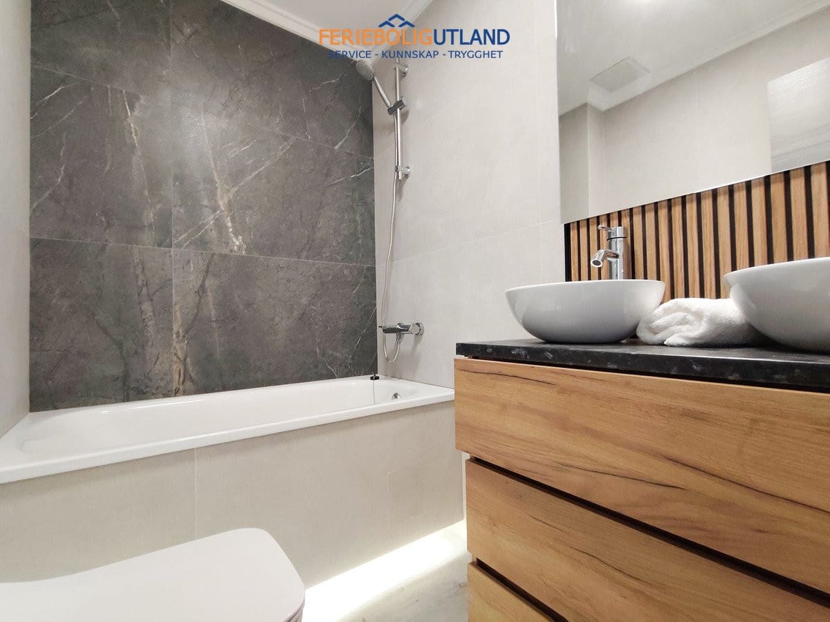 3 quarto Apartamento para venda em Torrevieja com garagem - 185 500 € (Ref: 10078779)