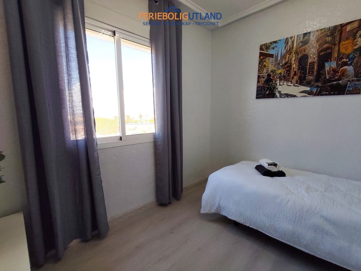 3 quarto Apartamento para venda em Torrevieja com garagem - 185 500 € (Ref: 10078779)