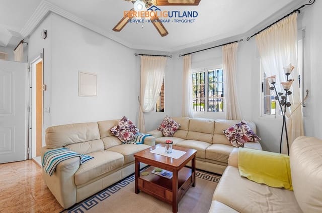 3 chambre Villa/Maison à vendre à El Raso, Guardamar del Segura avec piscine garage - 290 000 € (Ref: 10078780)