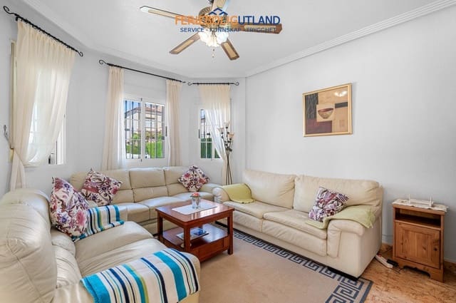3 chambre Villa/Maison à vendre à El Raso, Guardamar del Segura avec piscine garage - 290 000 € (Ref: 10078780)