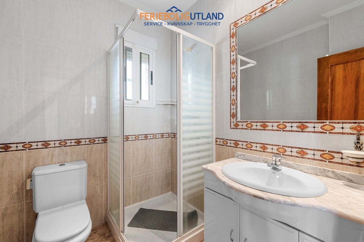 3 soveværelse Villa til salg i El Raso med swimmingpool garage - € 290.000 (Ref: 10078780)