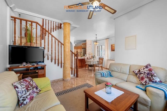 3 chambre Villa/Maison à vendre à El Raso, Guardamar del Segura avec piscine garage - 290 000 € (Ref: 10078780)