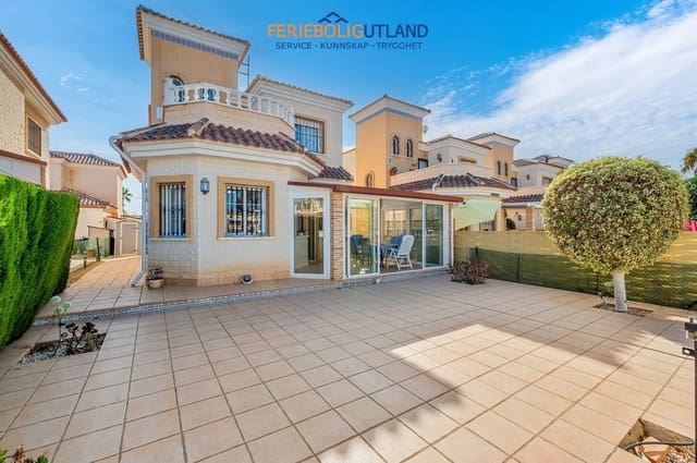 3 chambre Villa/Maison à vendre à El Raso, Guardamar del Segura avec piscine garage - 290 000 € (Ref: 10078780)