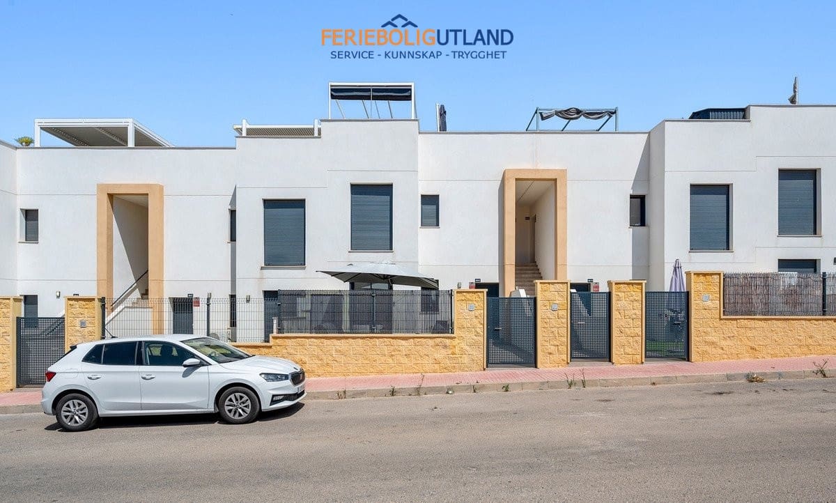 2 bedroom Apartment for sale in Villamartin with pool garage - € 279,000 (Ref: 10078781)