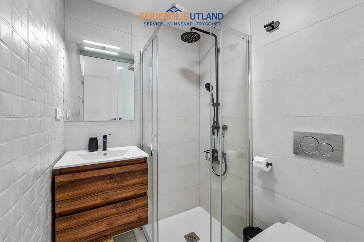 2 bedroom Apartment for sale in Villamartin with pool garage - € 279,000 (Ref: 10078781)