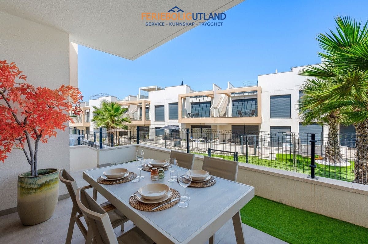 2 bedroom Apartment for sale in Villamartin with pool garage - € 279,000 (Ref: 10078781)