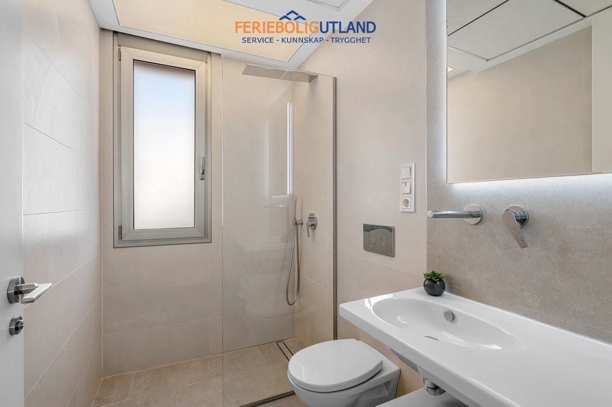 3 slaapkamer Villa te koop in Villamartin met zwembad garage - € 429.000 (Ref: 10078782)