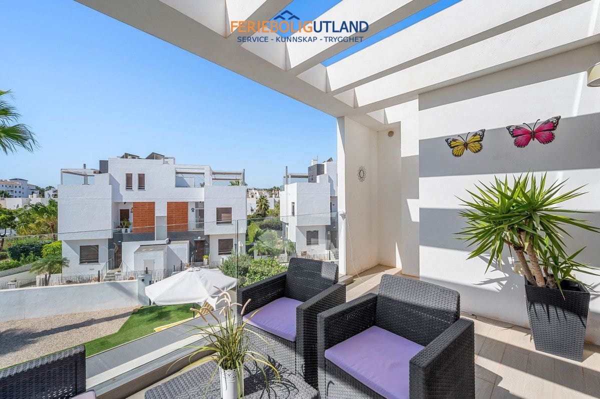 3 slaapkamer Villa te koop in Villamartin met zwembad garage - € 429.000 (Ref: 10078782)