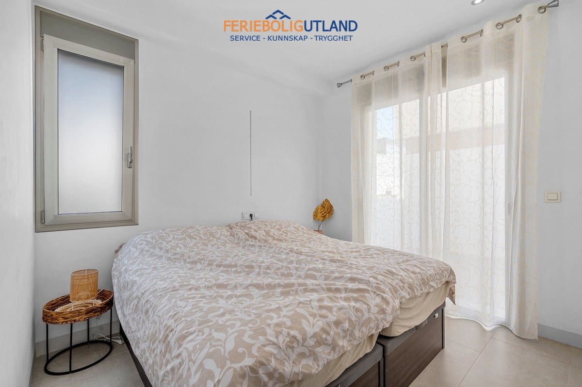 3 slaapkamer Villa te koop in Villamartin met zwembad garage - € 429.000 (Ref: 10078782)
