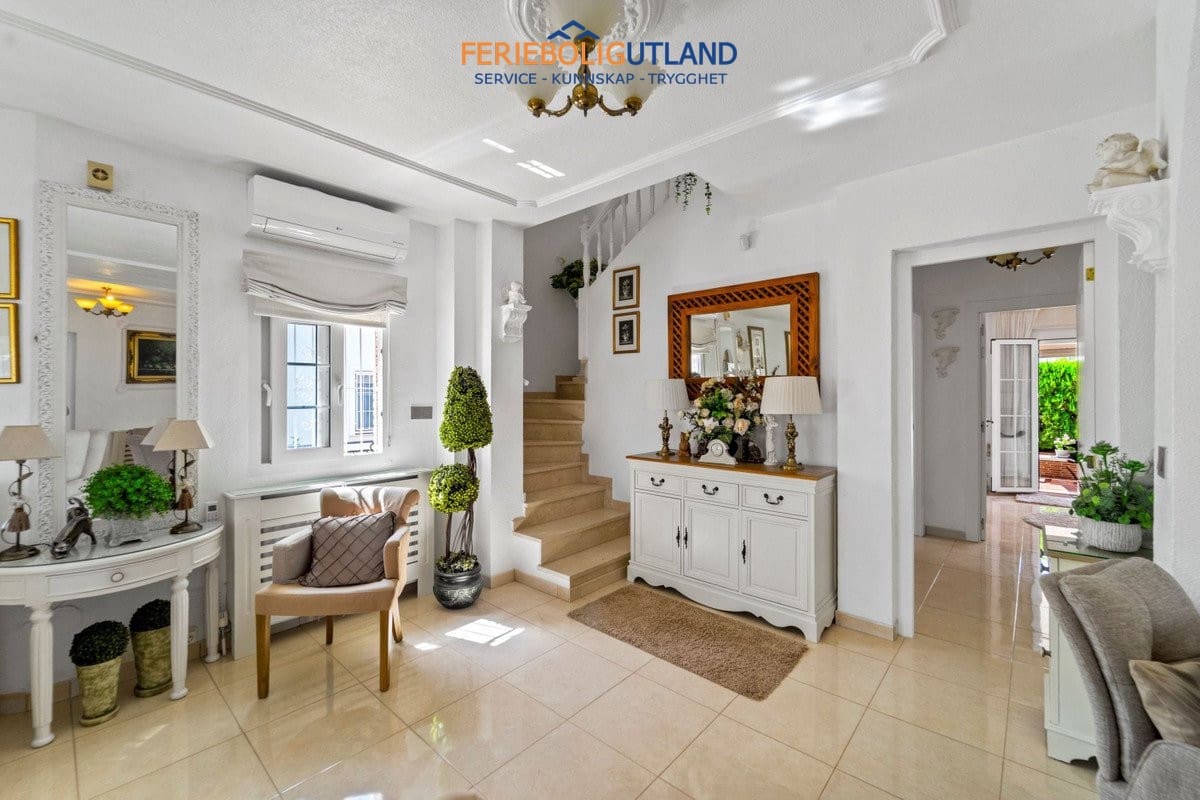 3 quarto Moradia para venda em Los Dolses com piscina garagem - 479 000 € (Ref: 10078783)
