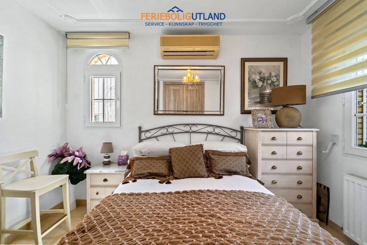 3 quarto Moradia para venda em Los Dolses com piscina garagem - 479 000 € (Ref: 10078783)