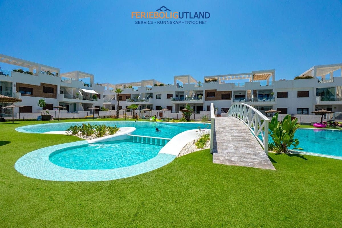 2 sovrum Lägenhet till salu i Los Balcones med pool garage - 295 000 € (Ref: 10078784)