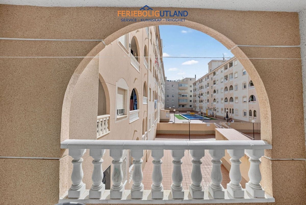 2 Zimmer Apartment zu verkaufen in Torrevieja mit Pool - 139.000 € (Ref: 10078785)
