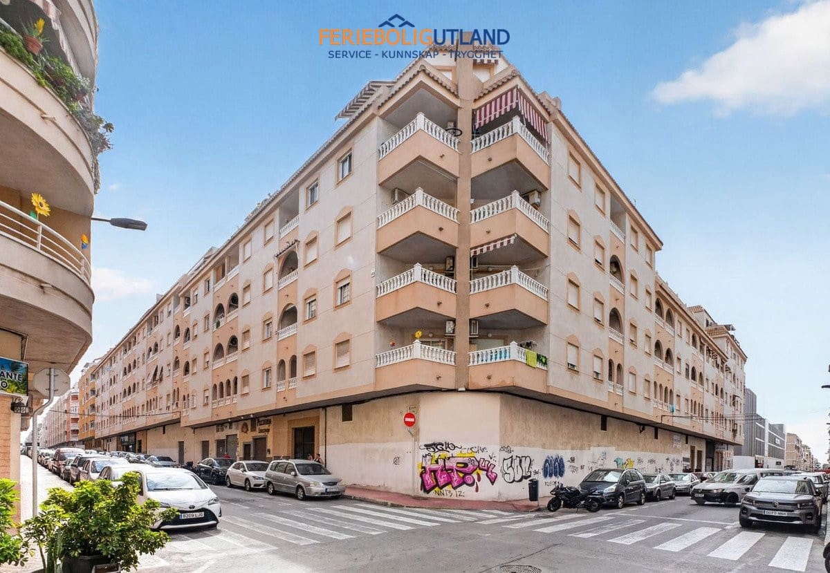 2 Zimmer Apartment zu verkaufen in Torrevieja mit Pool - 139.000 € (Ref: 10078785)