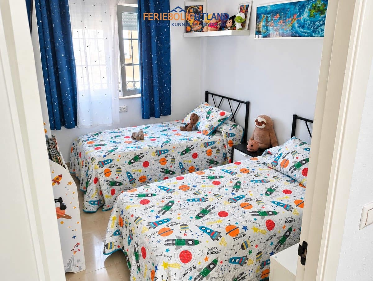 4 bedroom Townhouse for sale in Almoradi with pool garage - € 230,000 (Ref: 10078787)