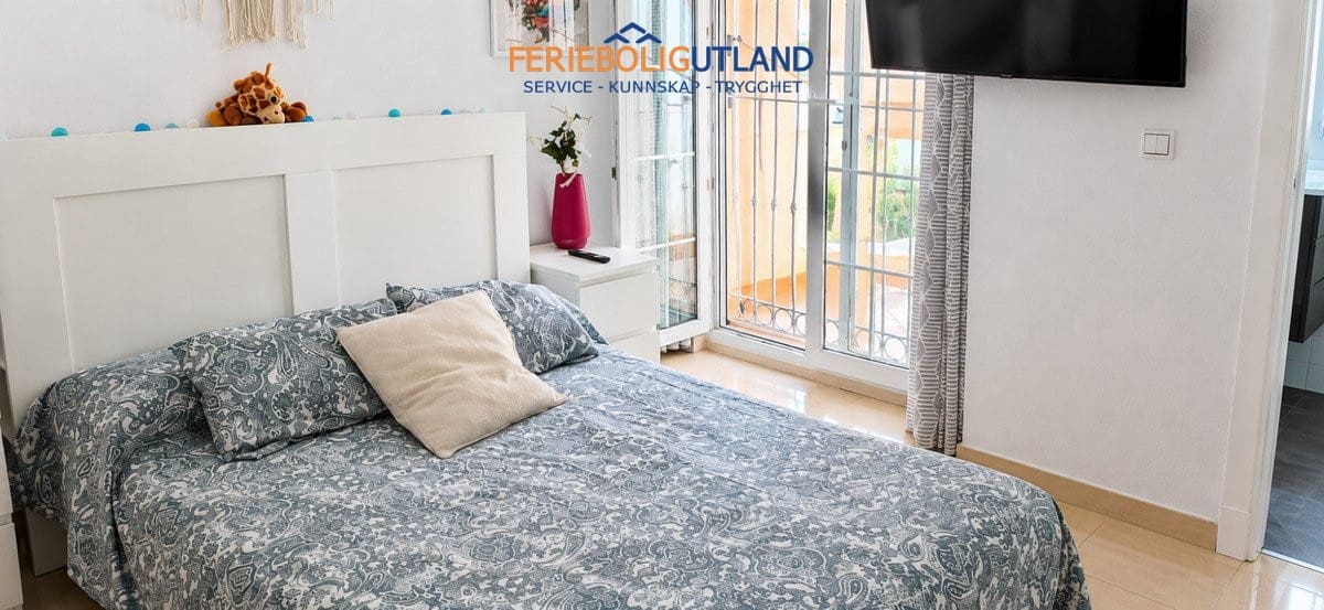 4 bedroom Townhouse for sale in Almoradi with pool garage - € 230,000 (Ref: 10078787)