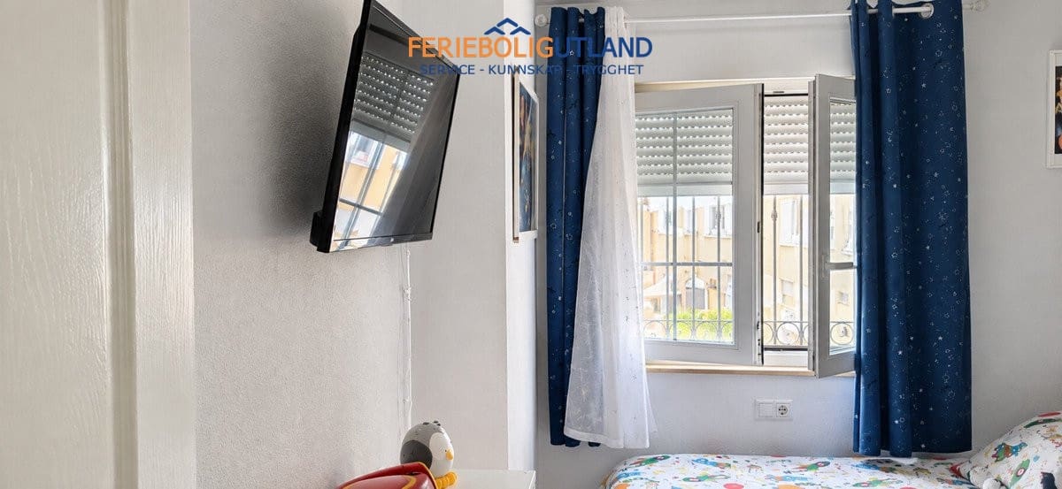 4 bedroom Townhouse for sale in Almoradi with pool garage - € 230,000 (Ref: 10078787)