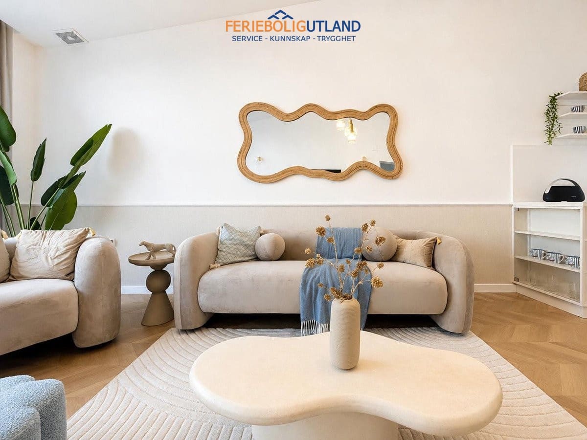 Pareado de 4 habitaciones en Orihuela Costa en venta con piscina garaje - 749.000 € (Ref: 10078999)