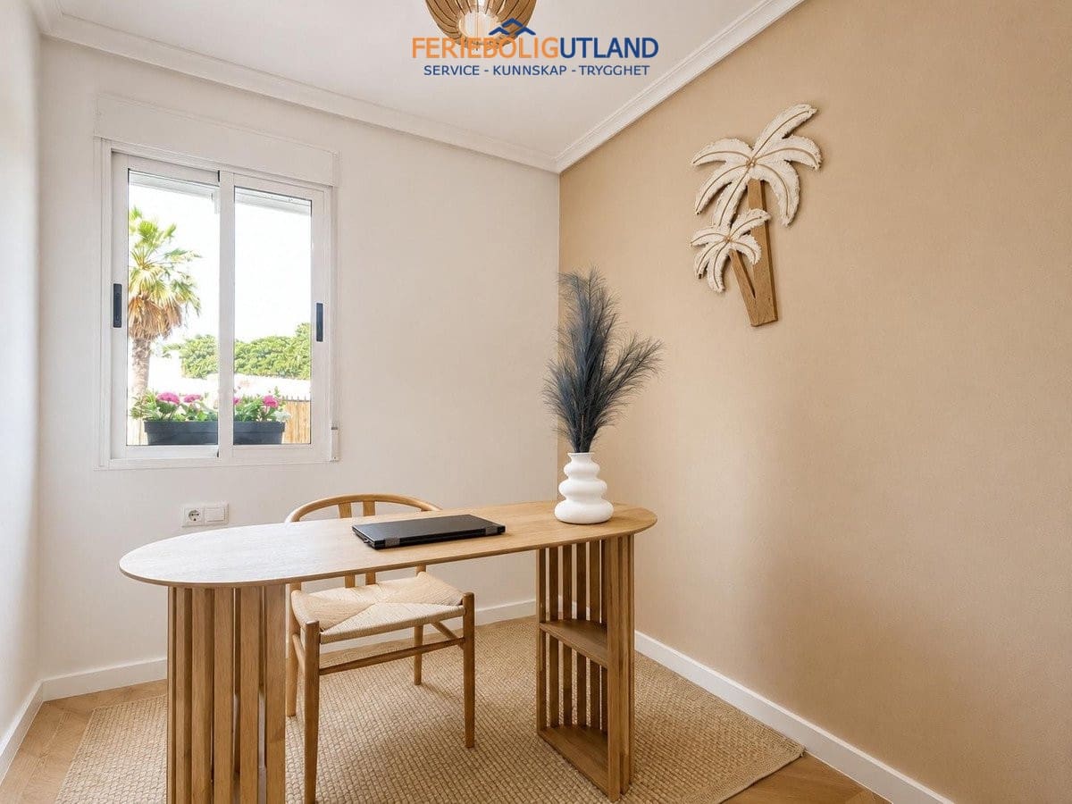 Pareado de 4 habitaciones en Orihuela Costa en venta con piscina garaje - 749.000 € (Ref: 10078999)