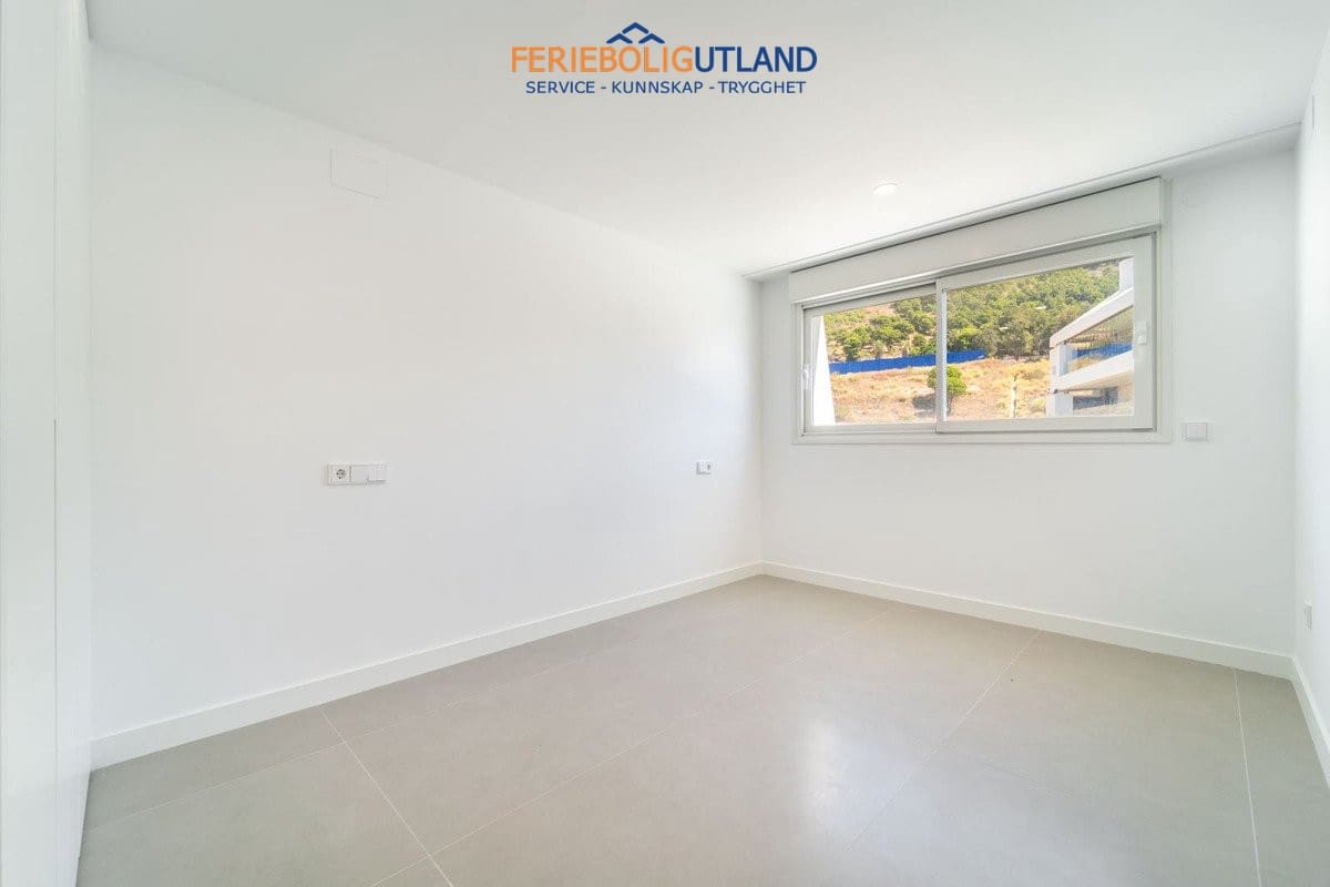 3 soveværelse Penthouse til salg i Fuengirola med swimmingpool garage - € 1.225.000 (Ref: 10079000)